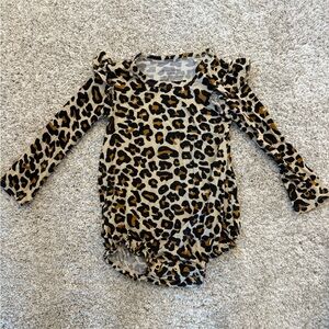 Posh Peanut Onesie 12-18 months
